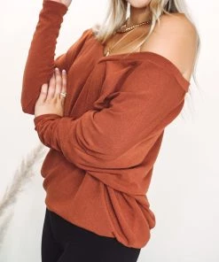 Charlotte Avery V Neck Dolman