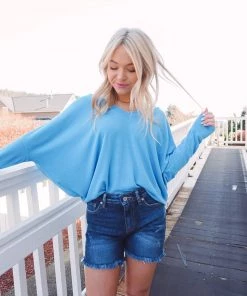 Charlotte Avery V Neck Dolman