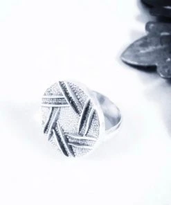 Twisted Designs By Beth Twisted Designs Circle Top Button Ring