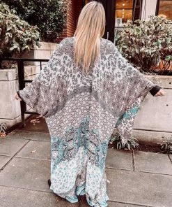 Urbanista Elsie Kimono Outerwear