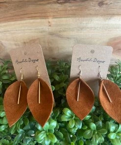 Annabela Designs Accessories Suede Leaf Bar Earrings