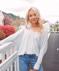 Charlotte Avery V Neck Dolman