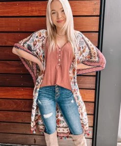 Urbanista Sweeping Florals Kimono Outerwear