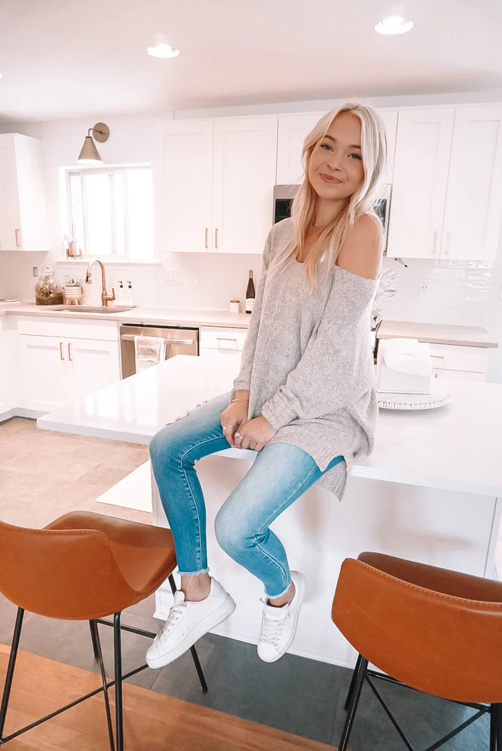 La Miel Dakota V Neck Sweater 26 La Miel Dakota V Neck Sweater