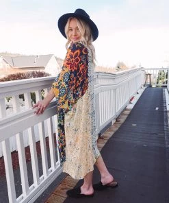 Urbanista Outerwear Pretty Petals Kimono 18 Urbanista Outerwear Pretty Petals Kimono