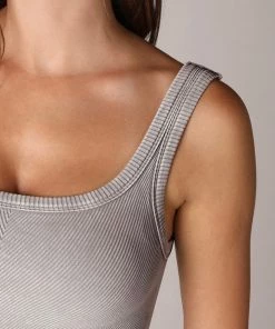 NikiBiki Chevron Ribbed Crop Tank