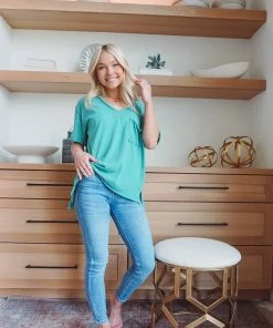 La Miel Delvey Tee Tops