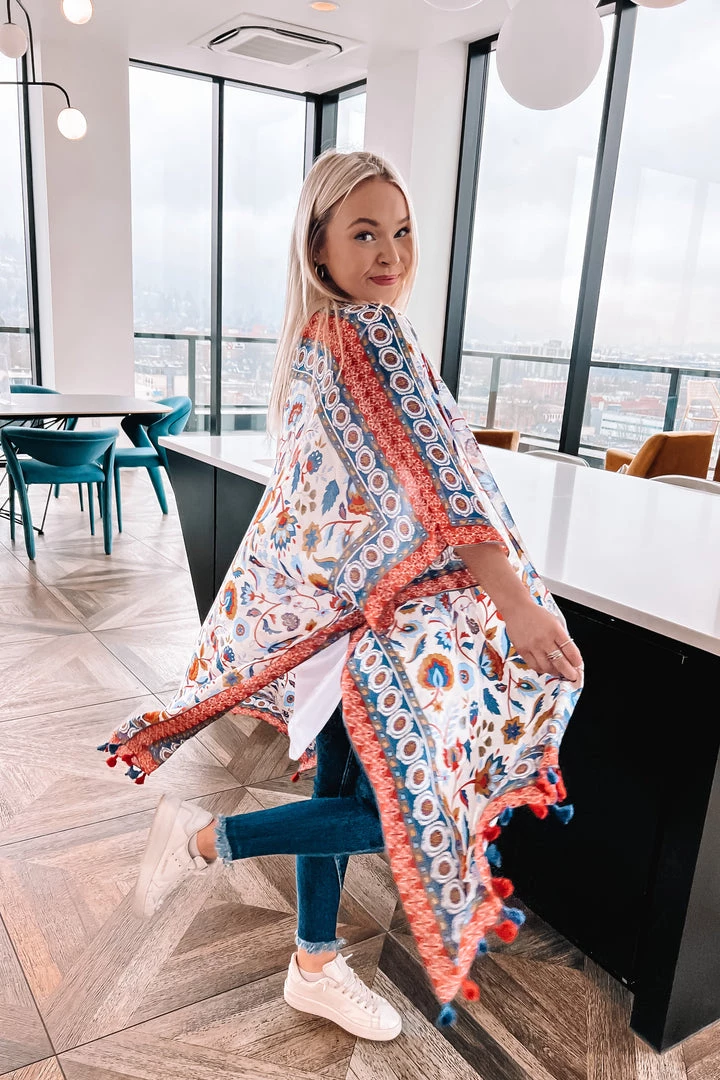 Urbanista Sweeping Florals Kimono Outerwear 6 Urbanista Sweeping Florals Kimono Outerwear