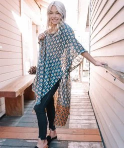 Urbanista Outerwear Berlin Ruana