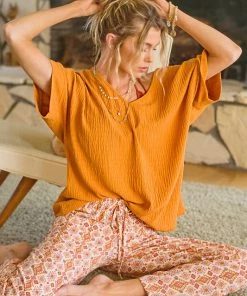 La Miel Tops Iris V Neck Tee