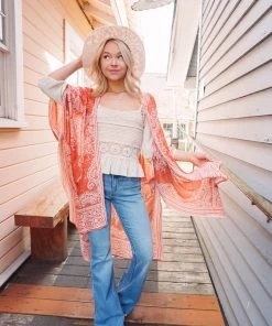 Urbanista Pretty Paisley Kimono Outerwear