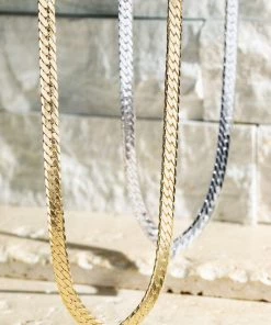 Urbanista Metal V Chain Necklace