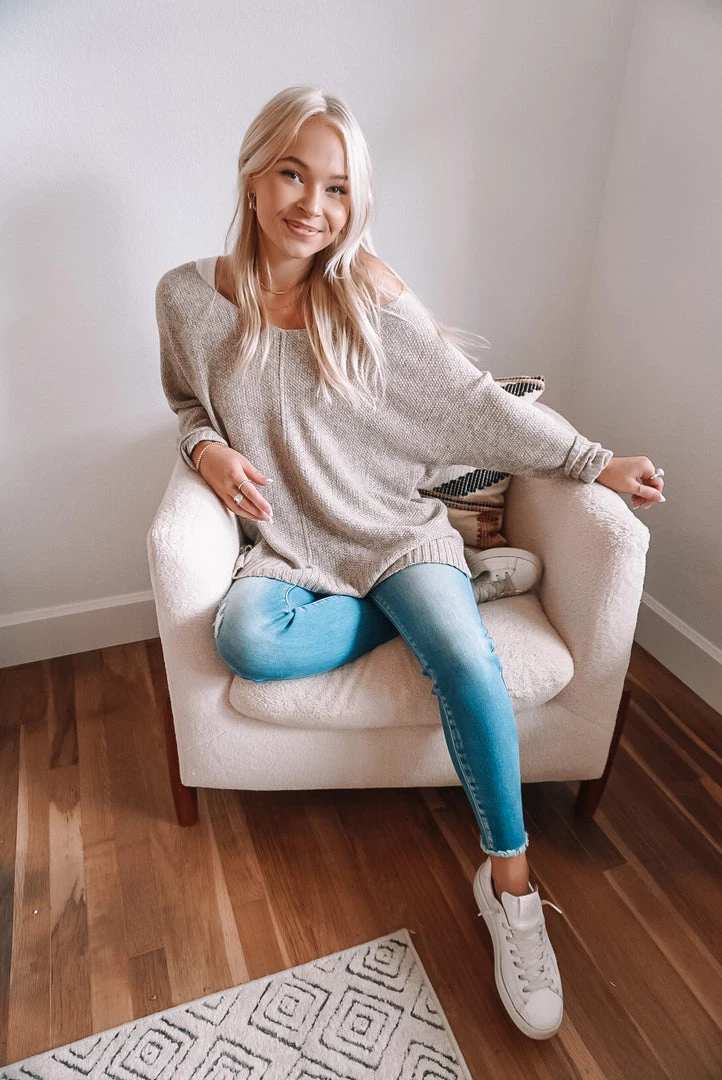 La Miel Dakota V Neck Sweater 23 La Miel Dakota V Neck Sweater