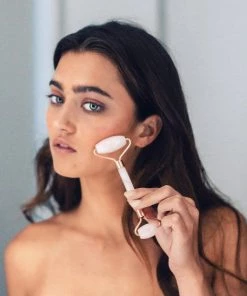 Kitsch Rose Quartz Crystal Facial Roller