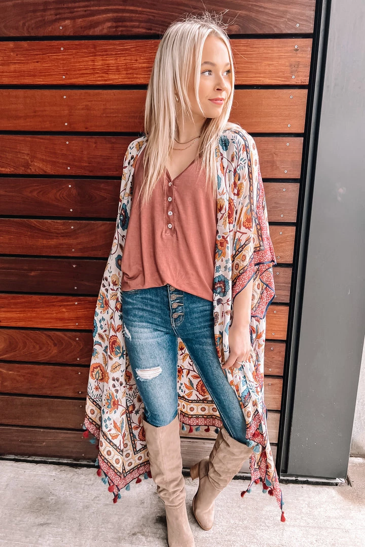 Urbanista Sweeping Florals Kimono Outerwear 3 Urbanista Sweeping Florals Kimono Outerwear