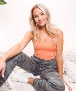 NikiBiki Chevron Ribbed Crop Tank